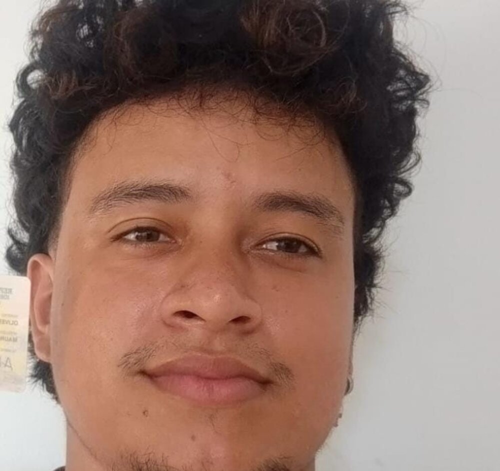 alex_boy20 from stripchat