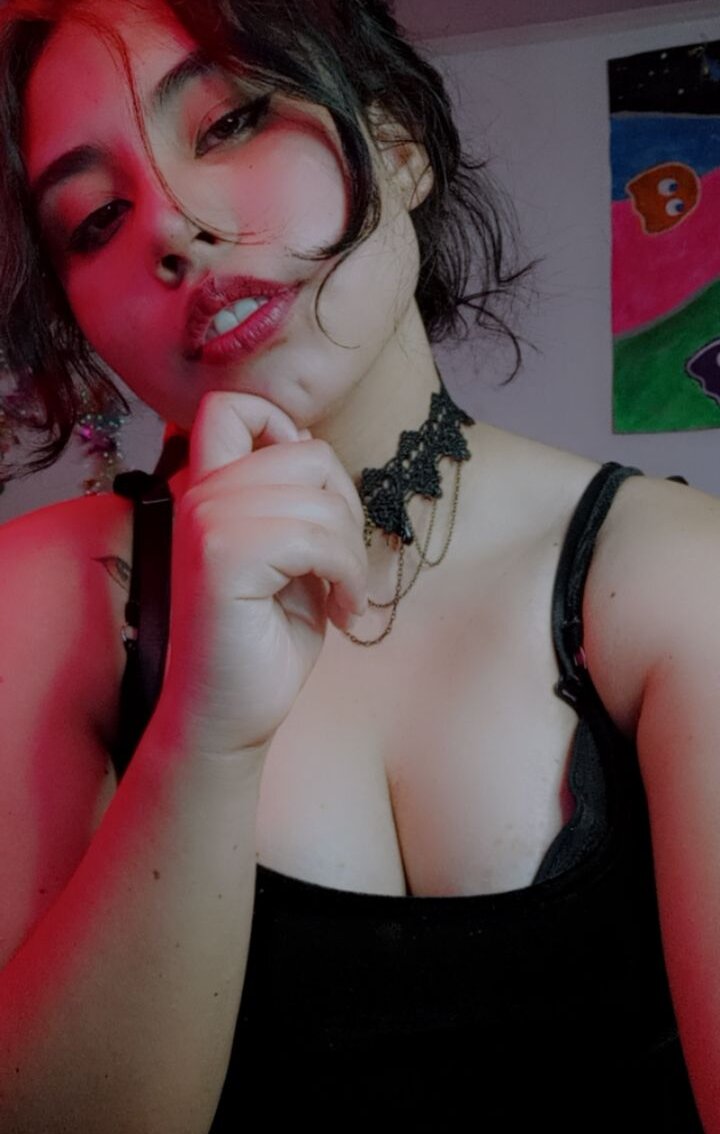 Nicolle_Cavill 😿 adult cam chat