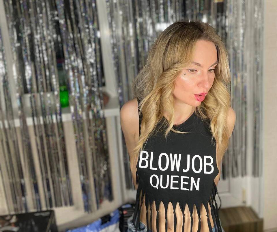 Live sex webcam photo for kelly_copperfield #290889584