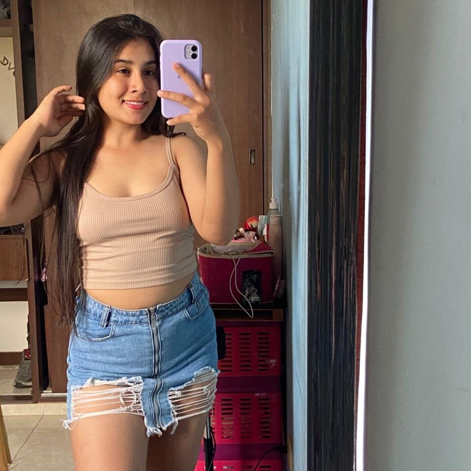 onaircams.com natasha_dollz livesex profile in granny cams