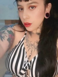 madamecarlota's webcam live show