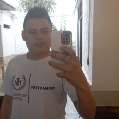 BENJAMIN_FRANCO1 Male Flexing Free Cam Sex