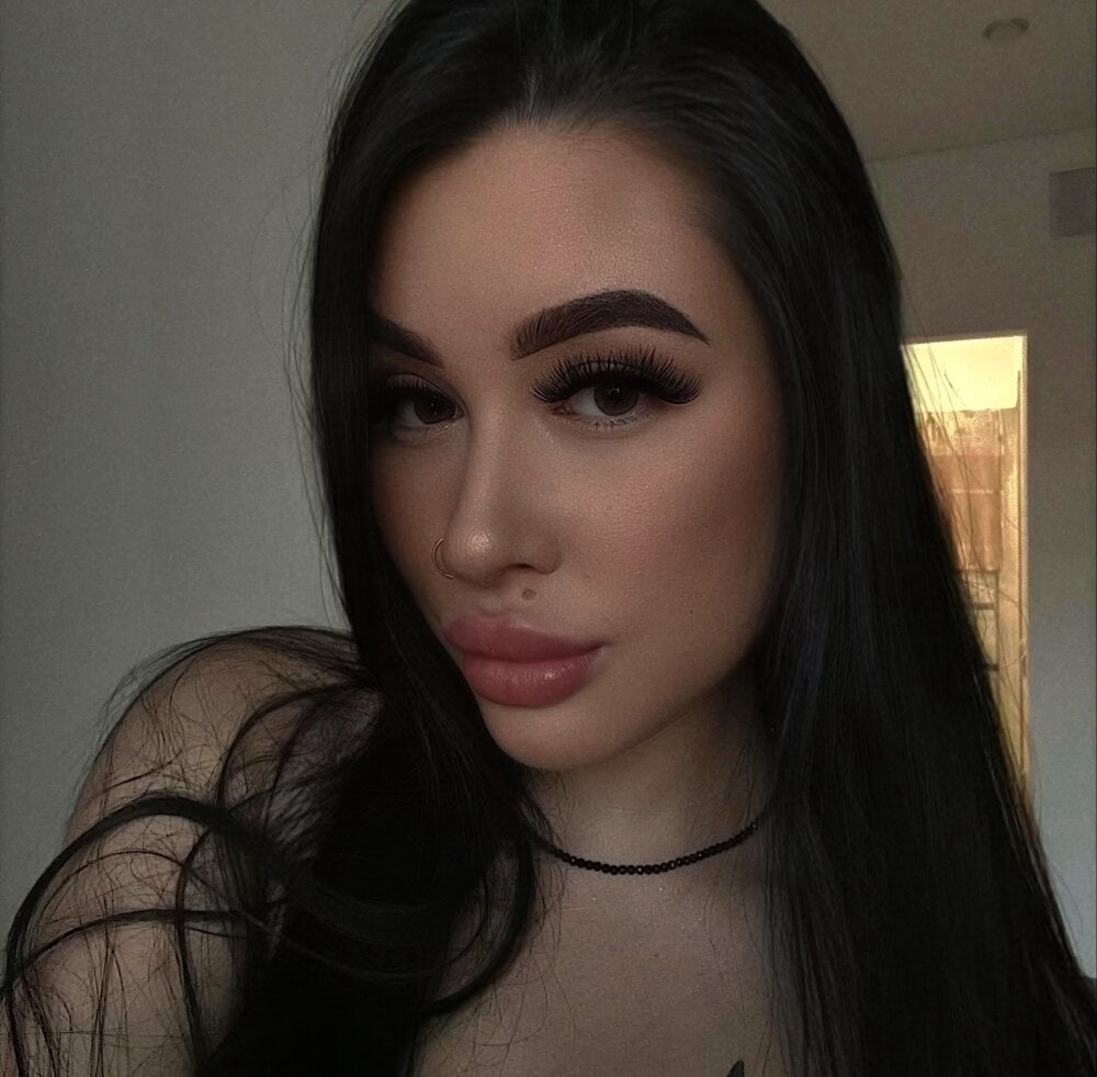 pornos.live catxwoman livesex profile in russian cams