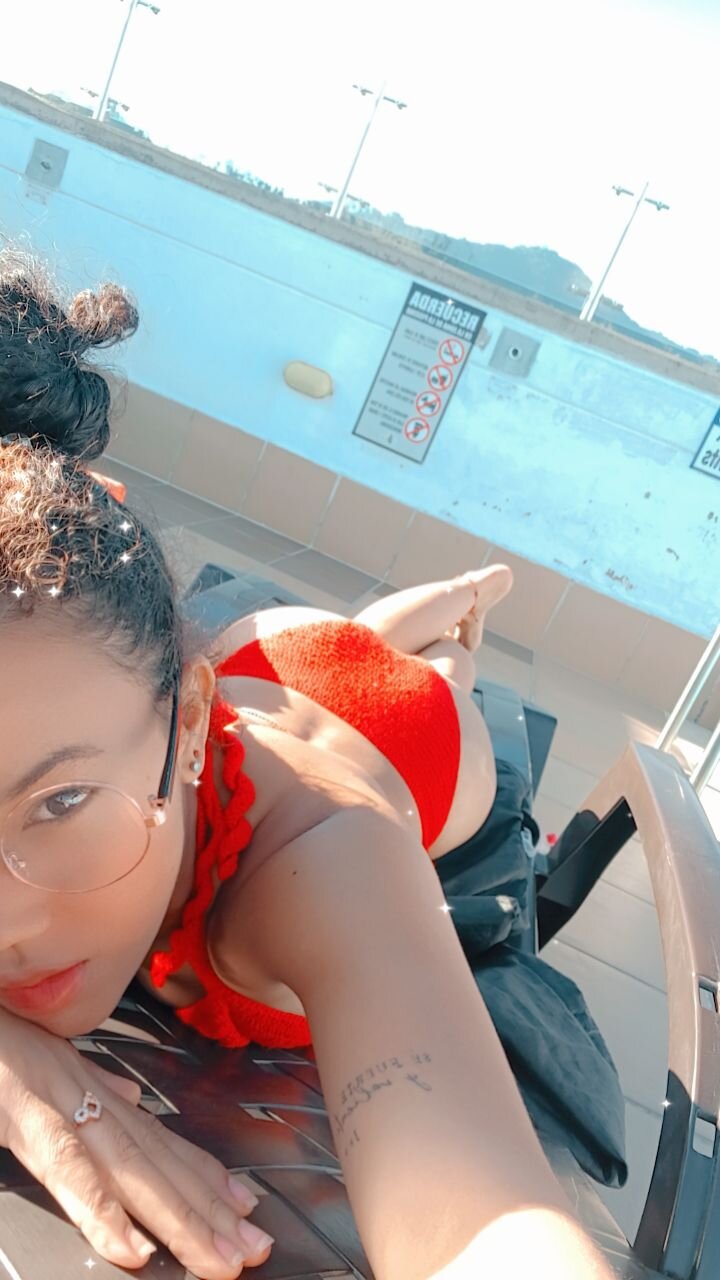 siena_brunnette