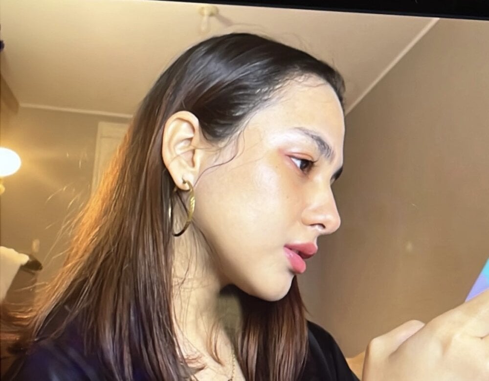 Live sex webcam photo for xSelena #289883022