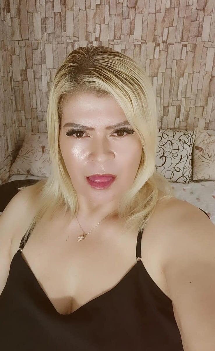 Live sex webcam photo for Miley_clark #289593492