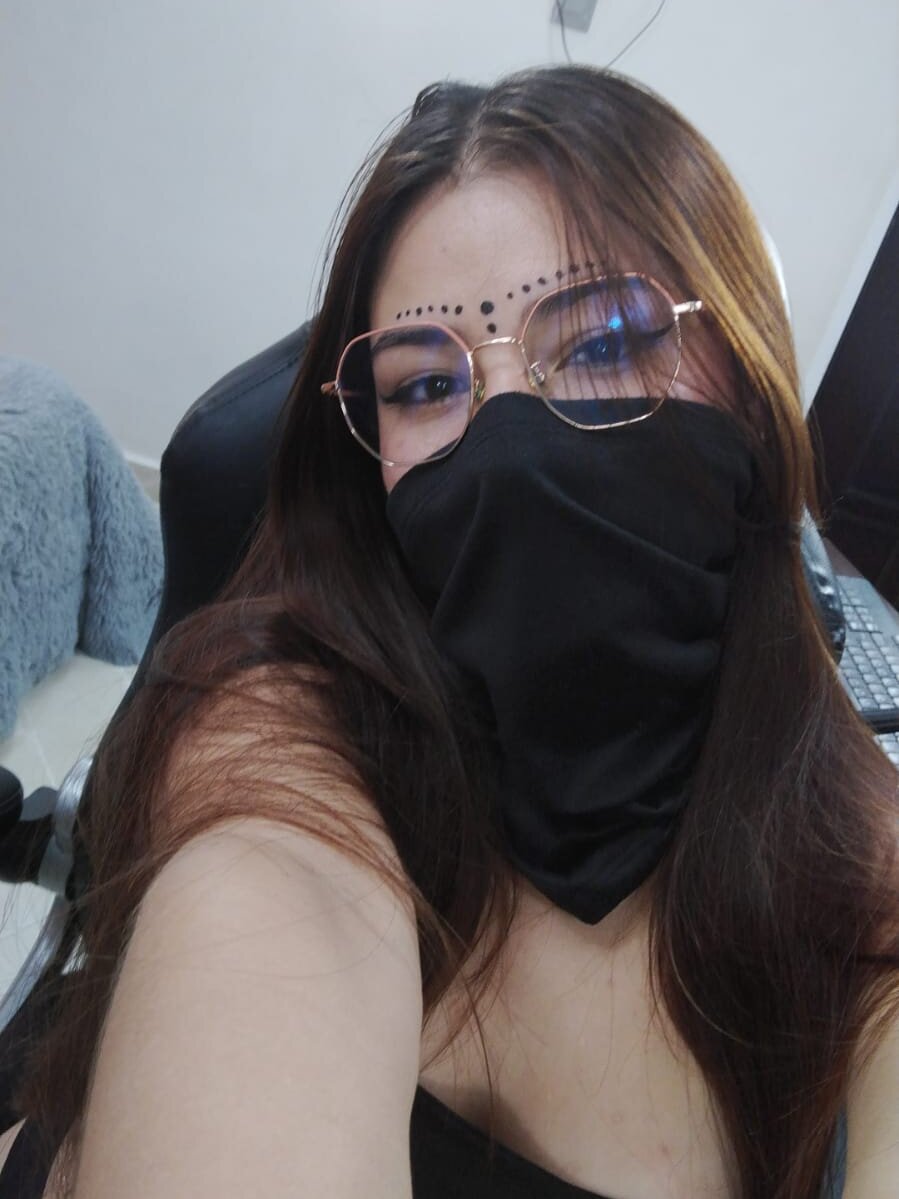Live sex webcam photo for priyankaniralii #289971328