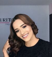Toria_nichole's Offline Chat Room