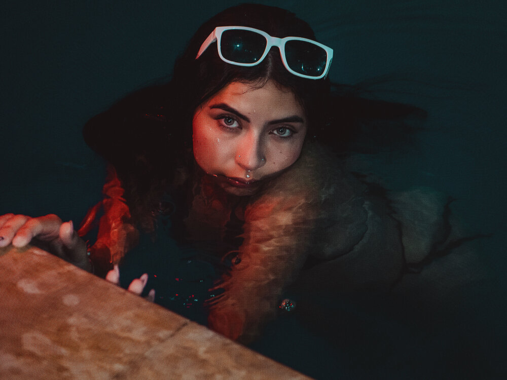 Live sex webcam photo for _luna_torres #290048396