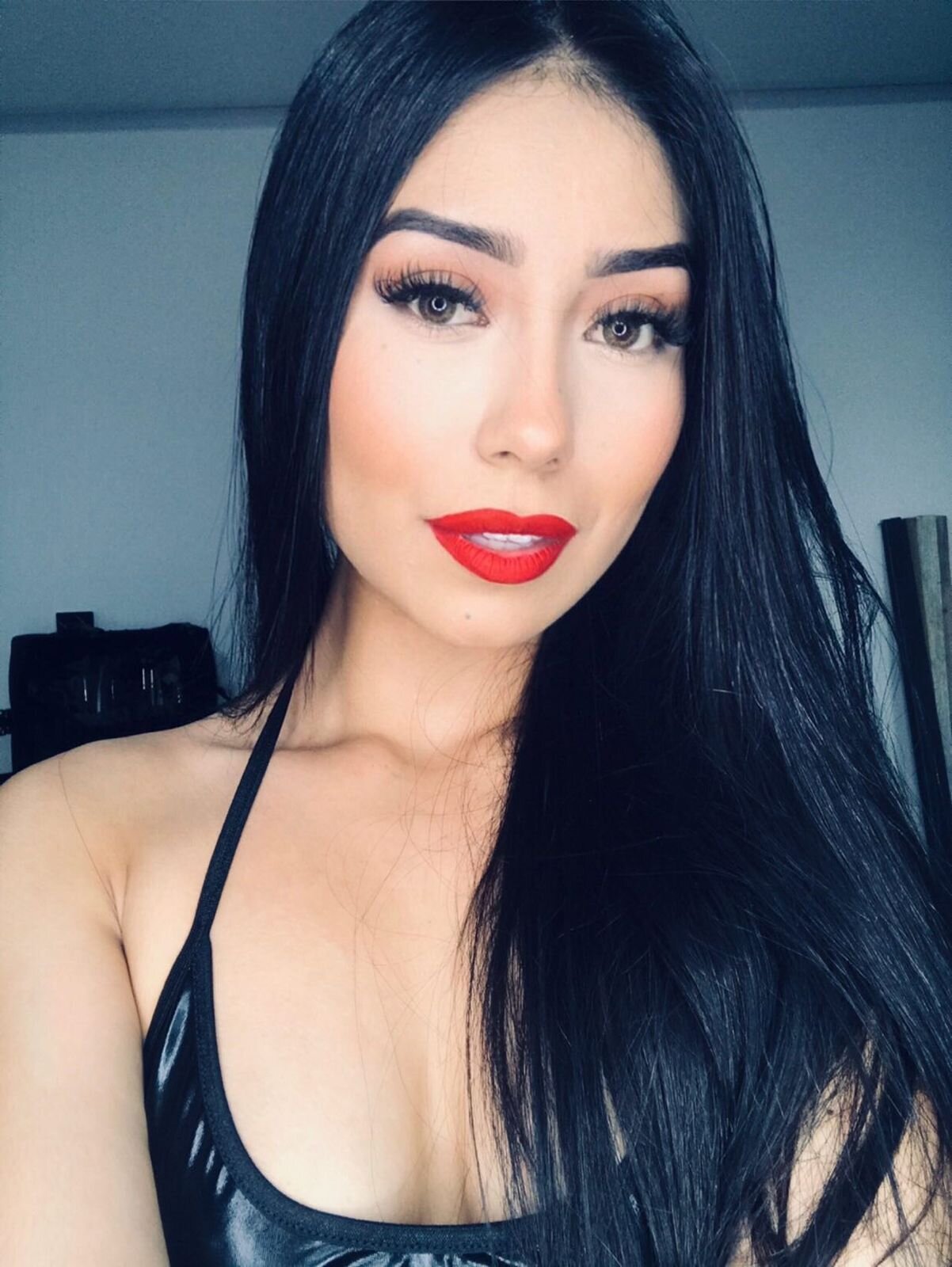 SU--JI