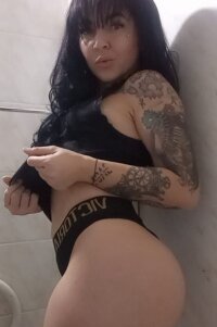 KatiaGonzalez's Offline XXX Chat