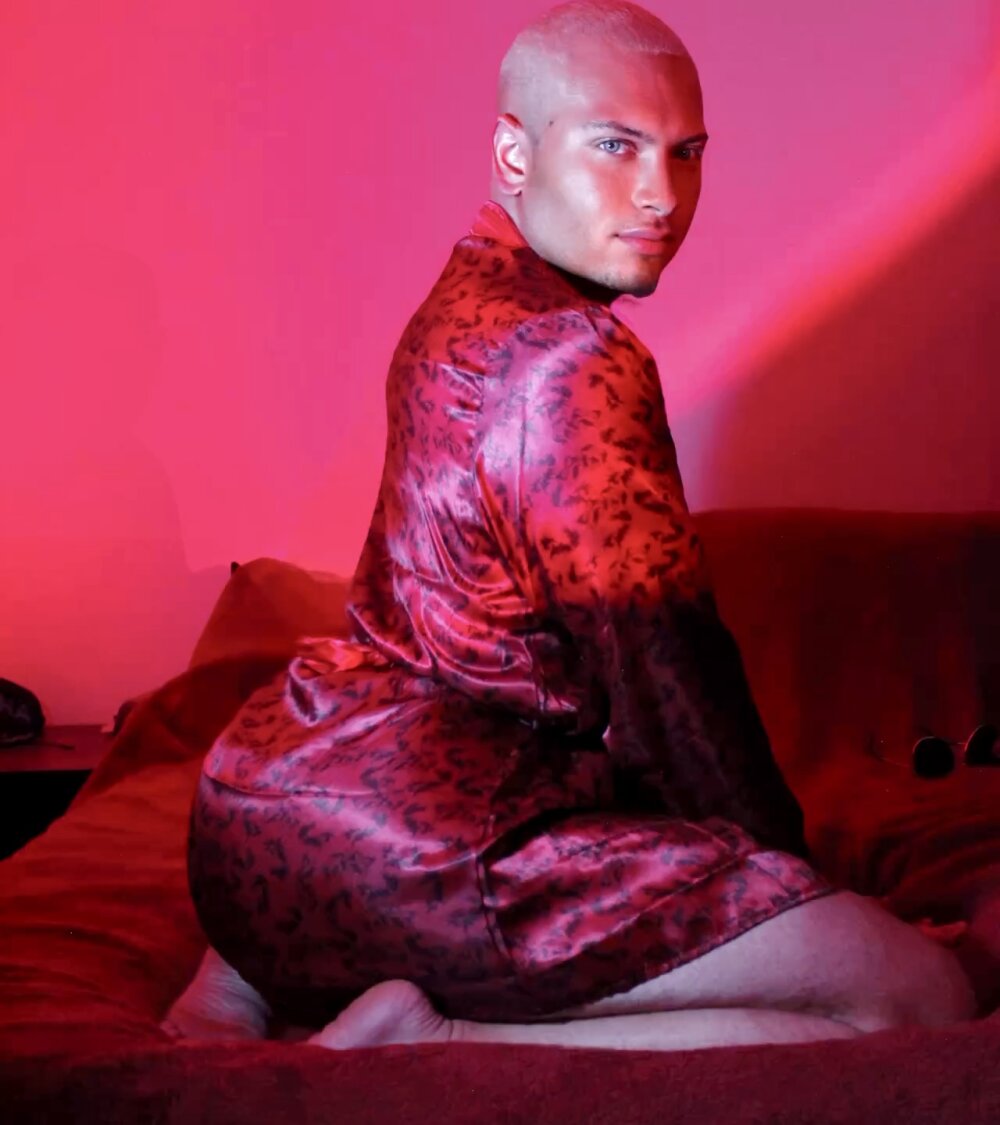 Офлайн-чат XXX itsfrankanthony