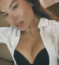 Tia_Kerry's Offline XXX Chat