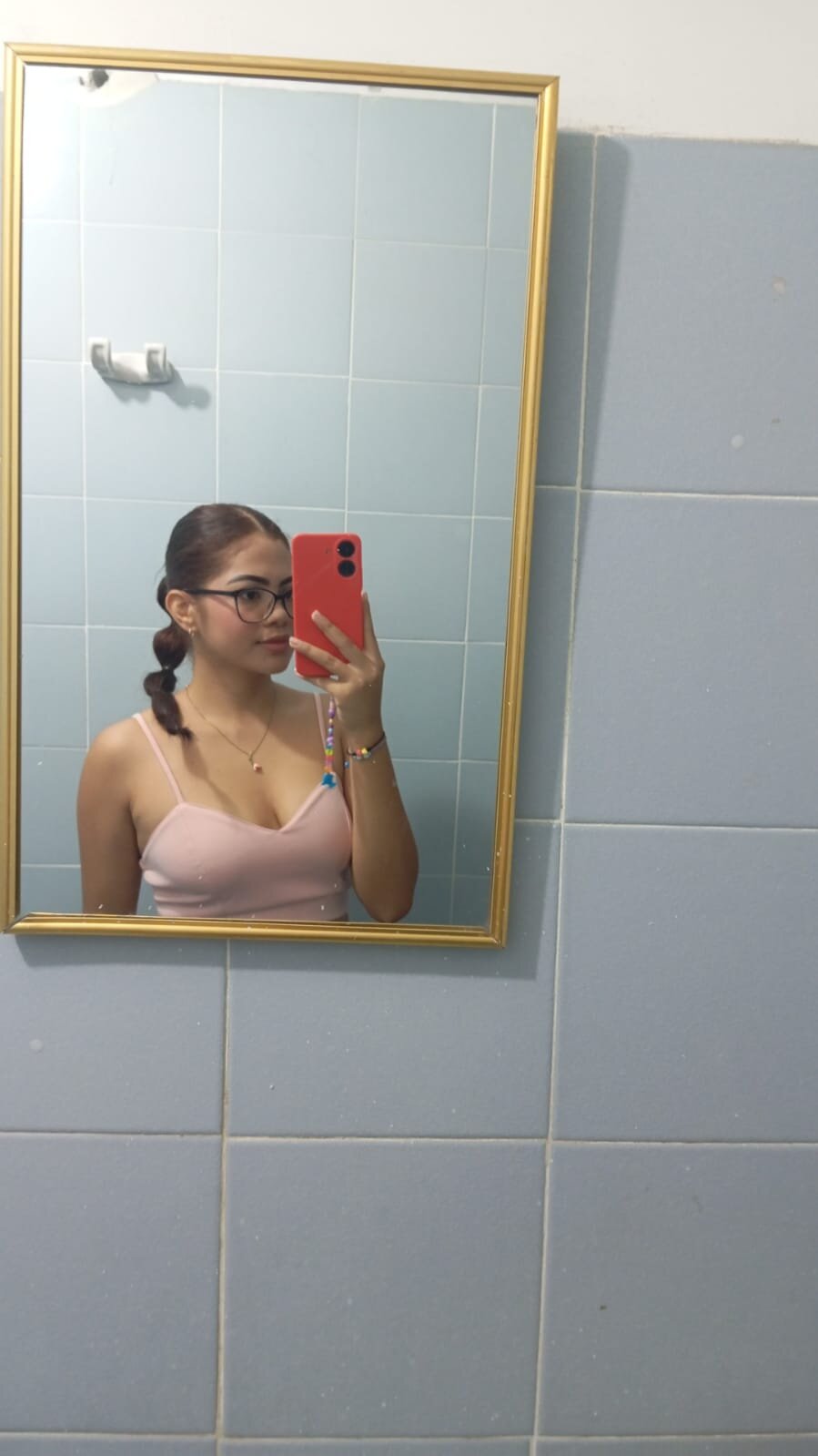 Yarezy_y_Sambrano