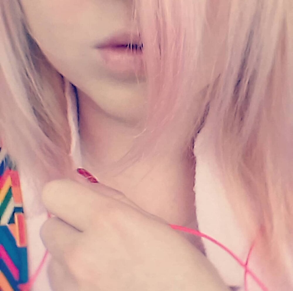 -Sonyaa profile