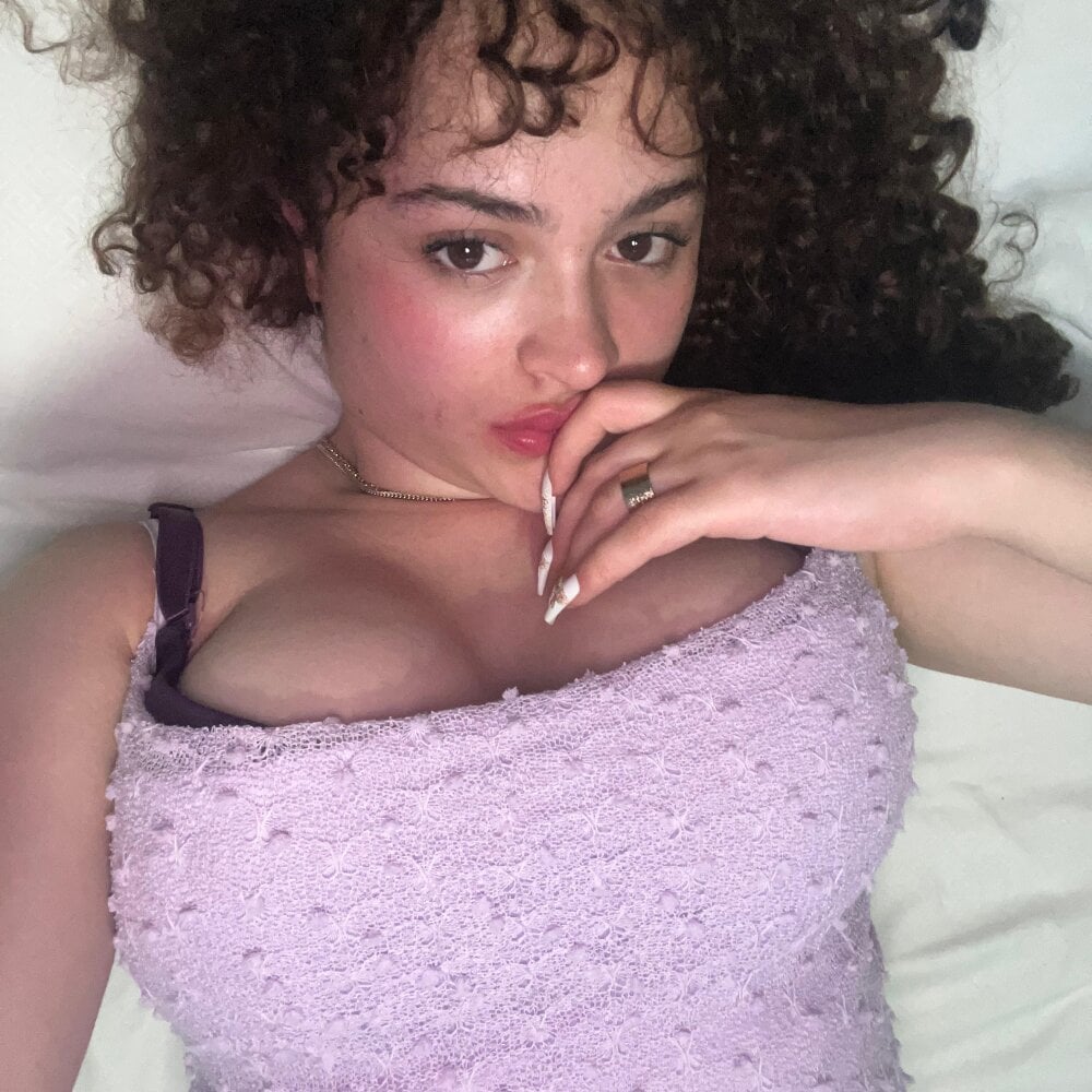 iluvcams.com cat_savage livesex profile in large cams