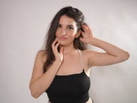 adaemelie's Offline Chat Room