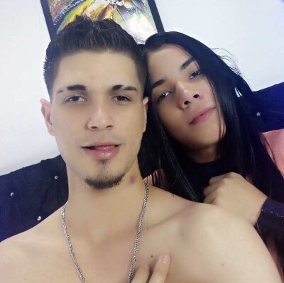 esther_and_ally from stripchat