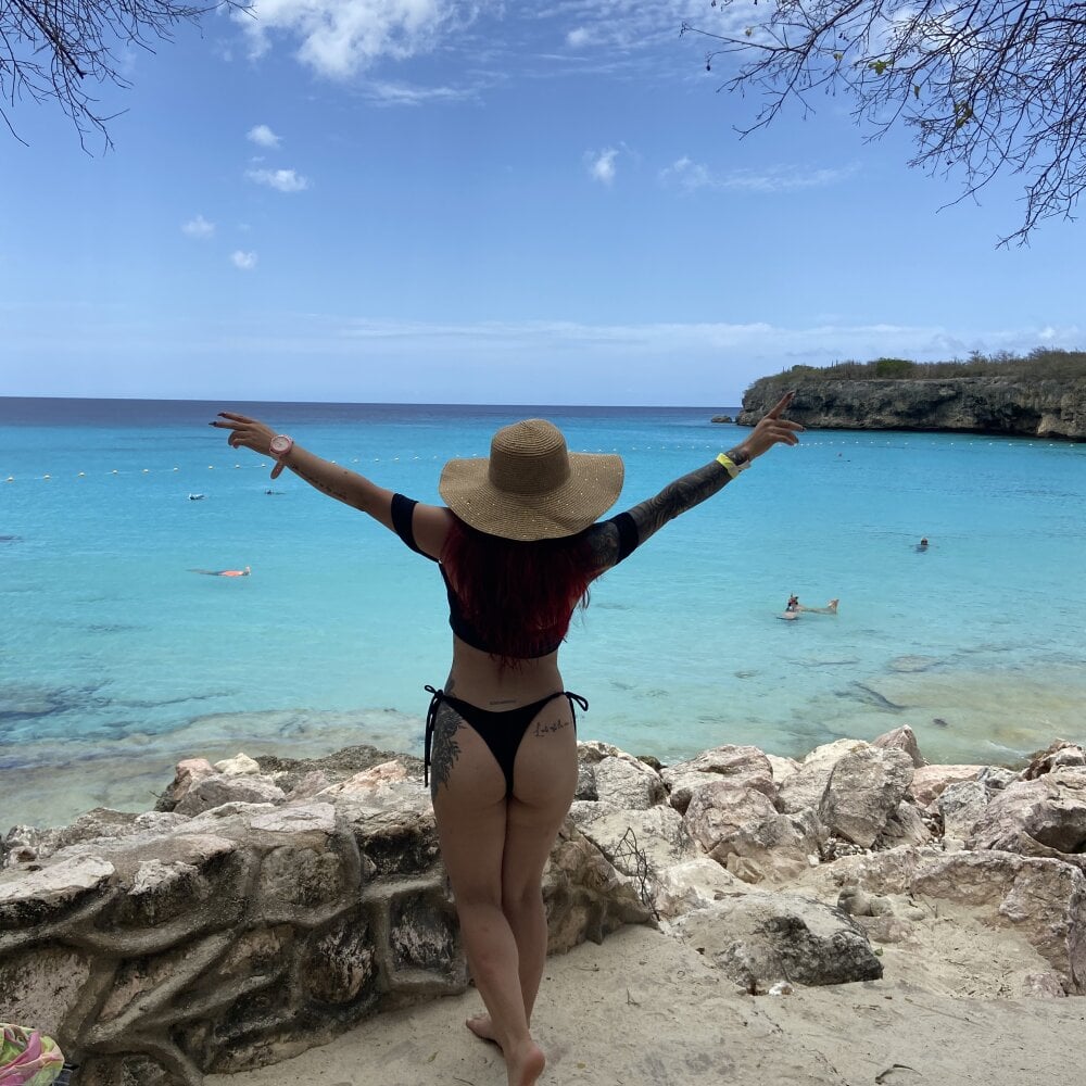 myliveeroticcams.com ami_berner livesex profile in latino cams