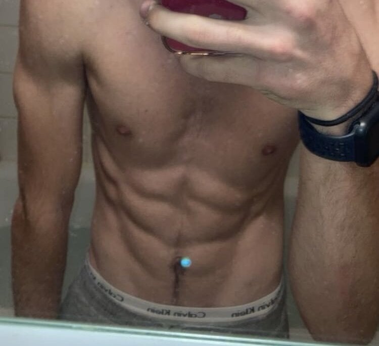 lucpompot from stripchat