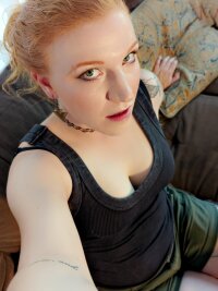 Charlie-Wolff's Offline XXX Chat
