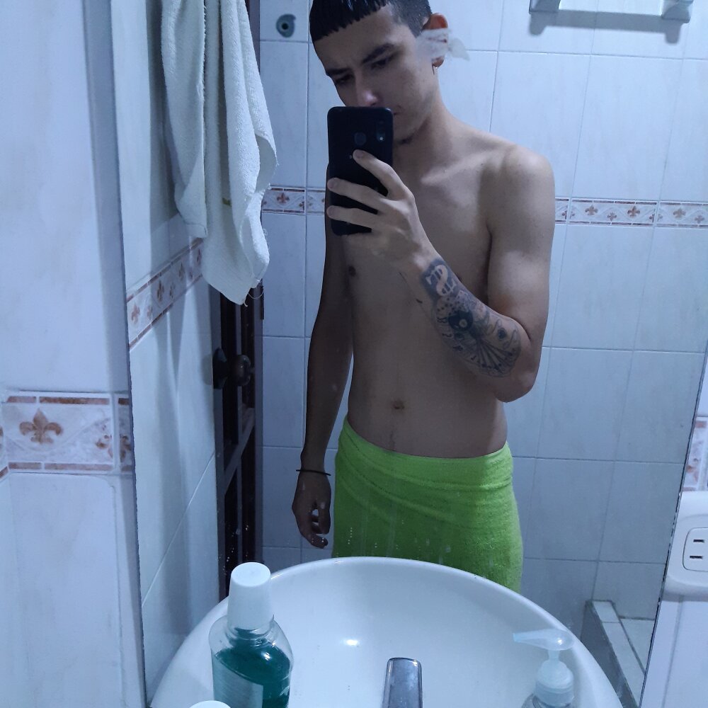 Sexhot1904 profile