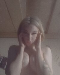 LiyaLollipop's Offline XXX Chat