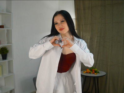 livesex.fan KeeleyBritt livesex profile in grey-hair cams