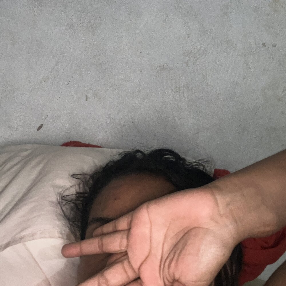 stripchat morenasafada25 webcam profile pic via webcam-sexe.net