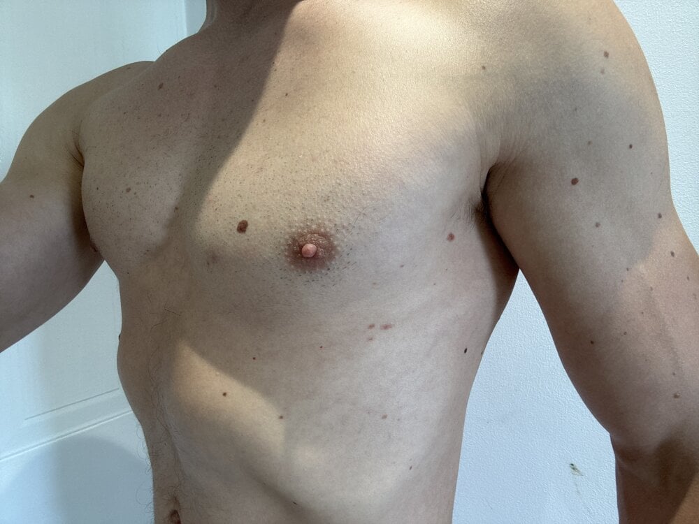 milkyboye from stripchat