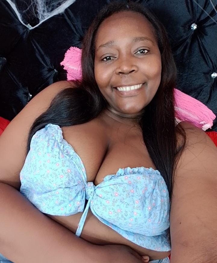 Ebony_milf_mommy