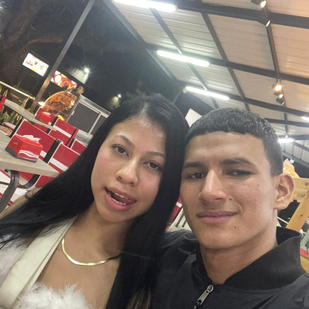 Offline XXX chat modela Sophi_and_Jack