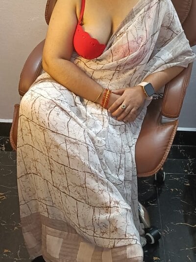 Malnad_beauty on StripChat