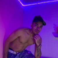 Henry_cummaster's Offline XXX Chat