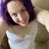 EroticEmerald's Offline Chat Room