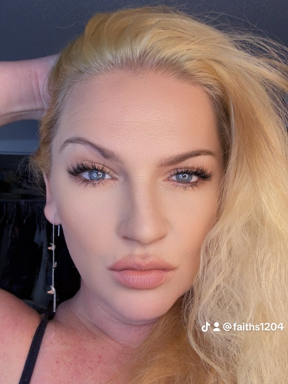 Goldenndoll profile