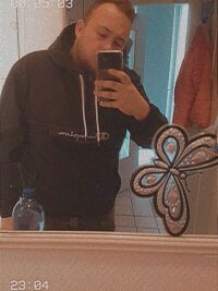 scufanonym13124's Offline XXX Chat