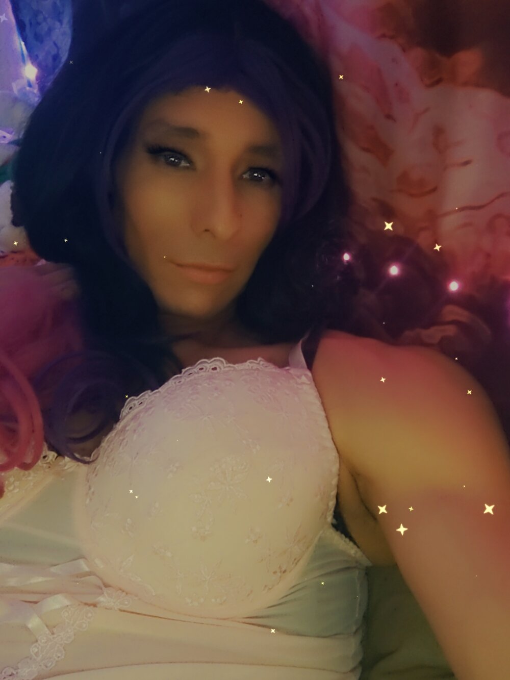 sissyhellokitty00's Offline Chat Room