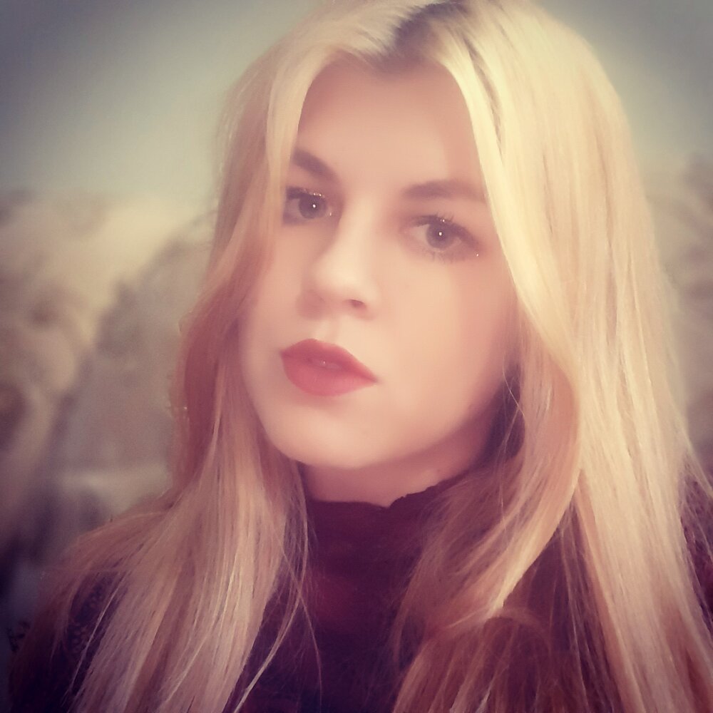 Lady_Glamour Chat Room offline