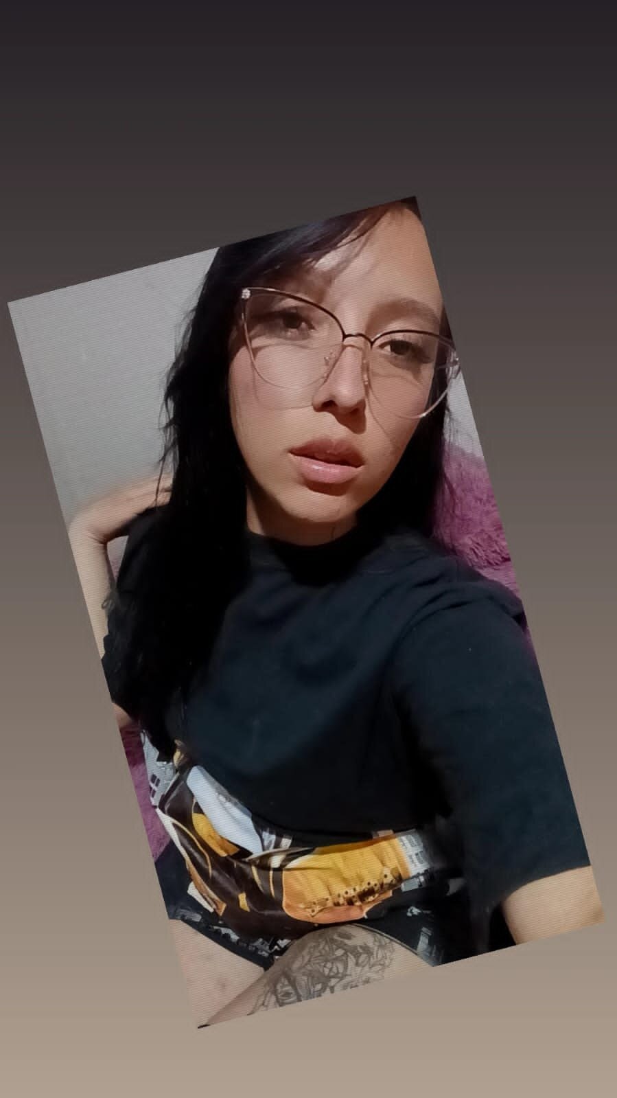 pinkish_eva