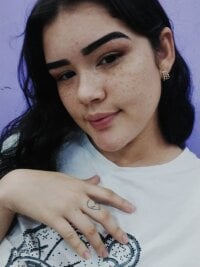 innocentcouple-'s Offline Chat Room