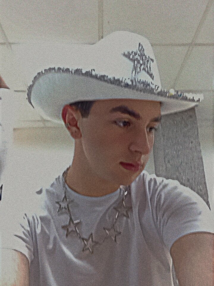 Esteban-starb's Offline XXX Chat