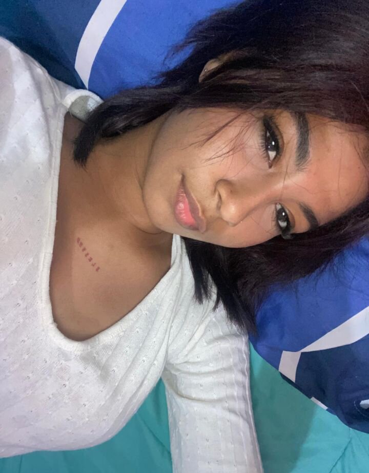 Caroline-18