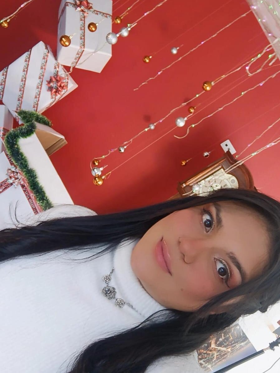 Paulina__Cox profile