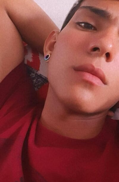 BoylatinbigCum