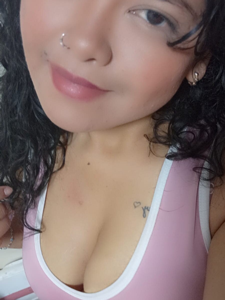 BelaVelvet_ অফলাইন XXX চ্যাট