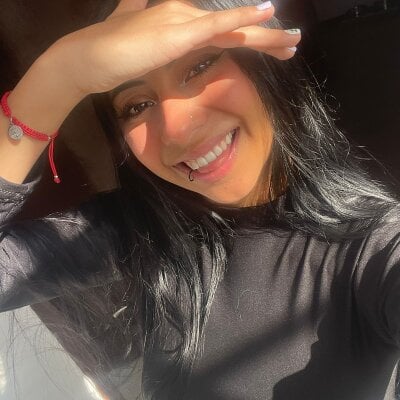 Briana_Jons