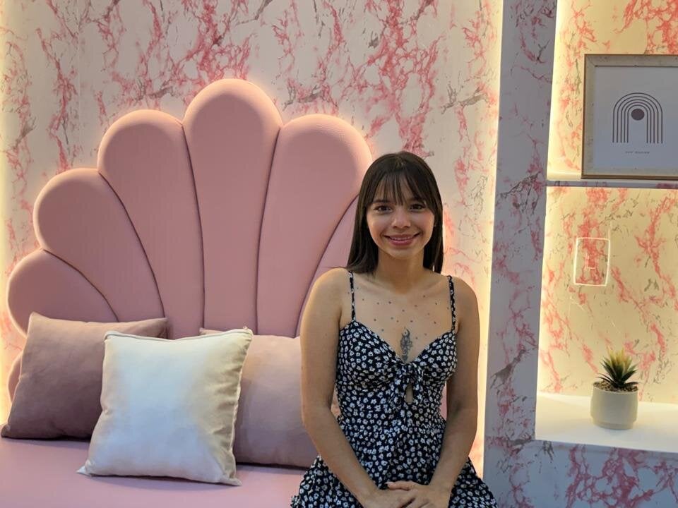 IssaSkinny offline XXX-chatje