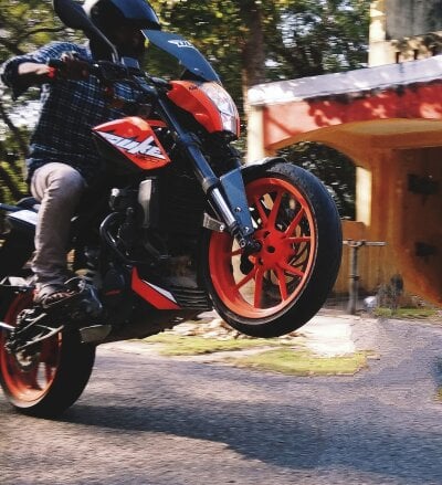 Cam boy Big_boss_0001