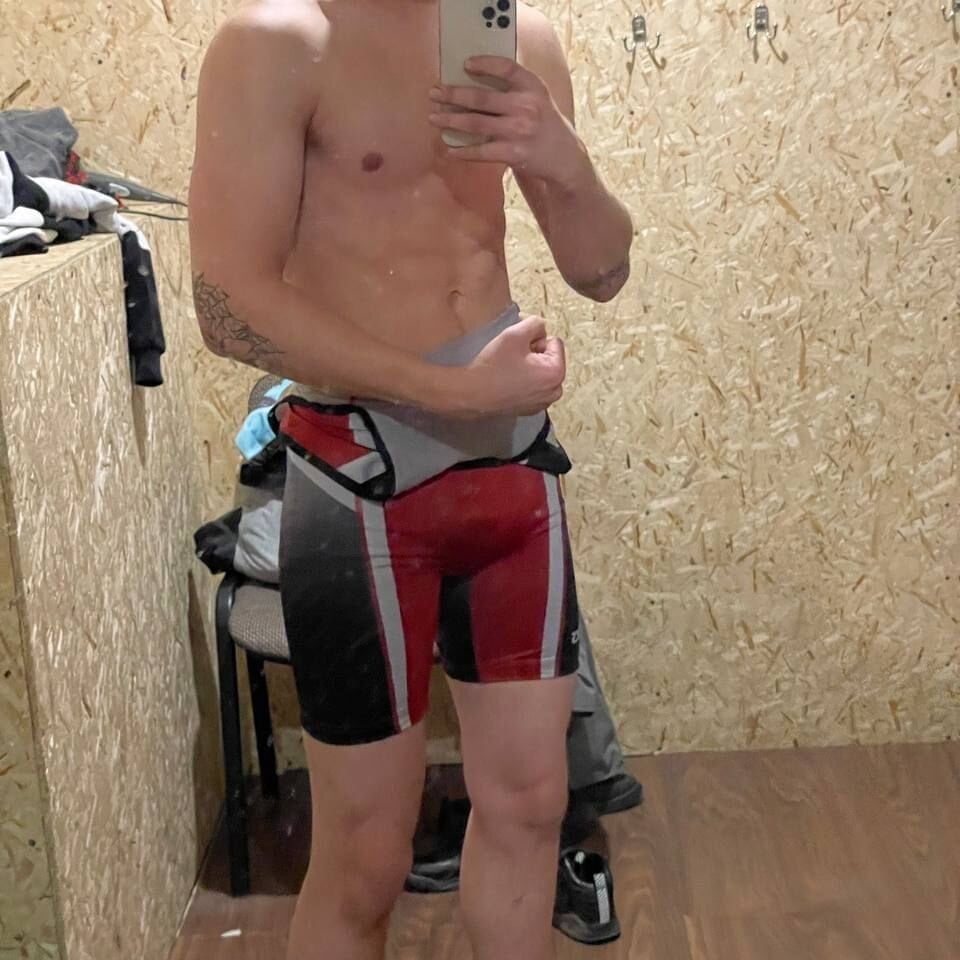 pity_boyyy21 profile